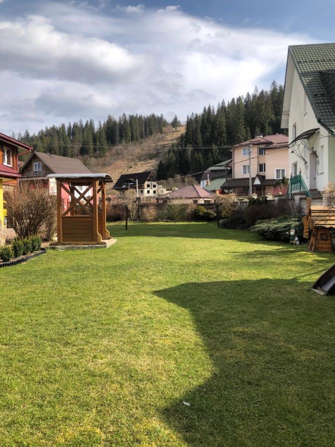 Біля Погару Hotel Slavske Buitenkant foto