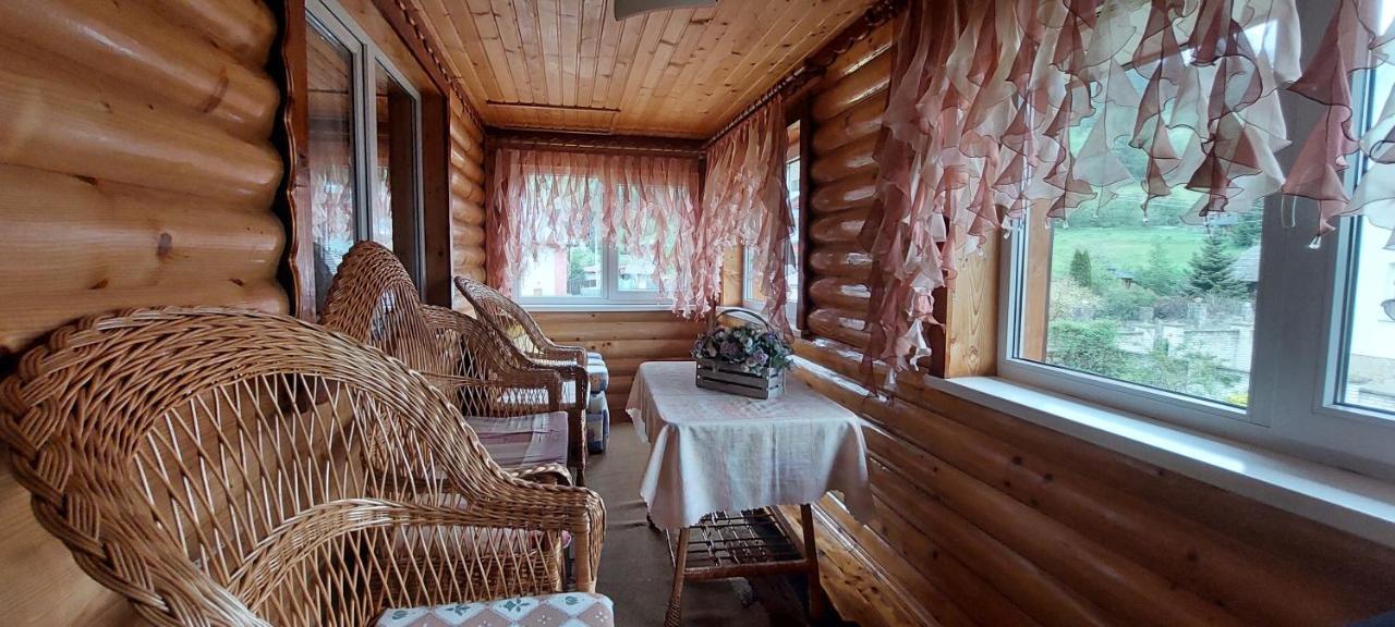 Біля Погару Hotel Slavske Buitenkant foto